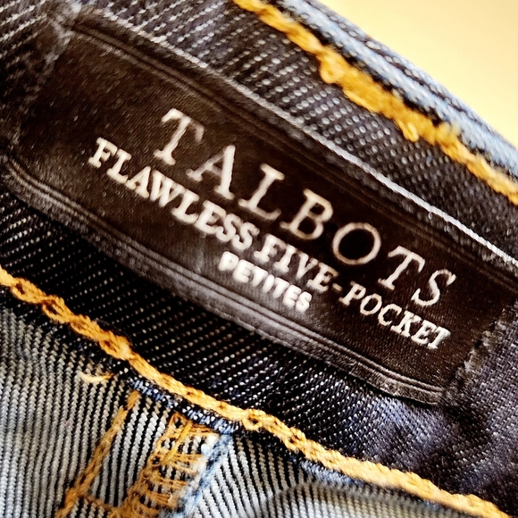 TALBOTS Flawless Five- Pockets Boot Cut jeans size 10P - Picture 5 of 11